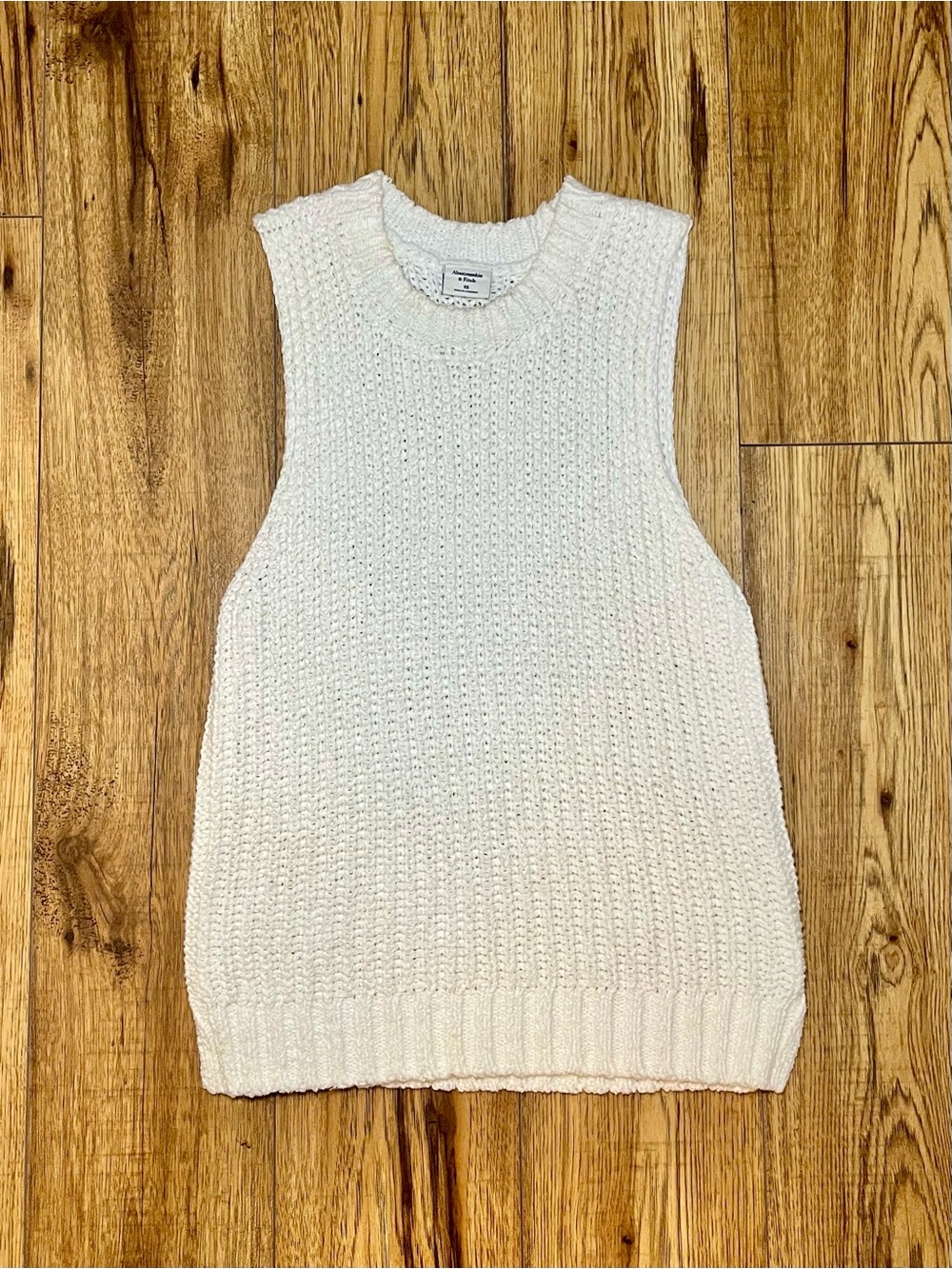 Abercrombie & Fitch Ivory Chunky Knit Sweater Vest XS